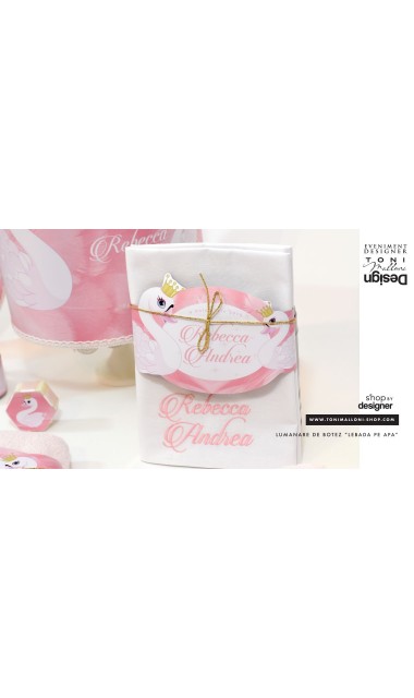 Trusou botez cu lebada pentru fetite personalizat prin brodare, Little Swan 16